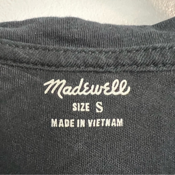 SOLD -Madewell T-Shirts - Picture 3 of 5